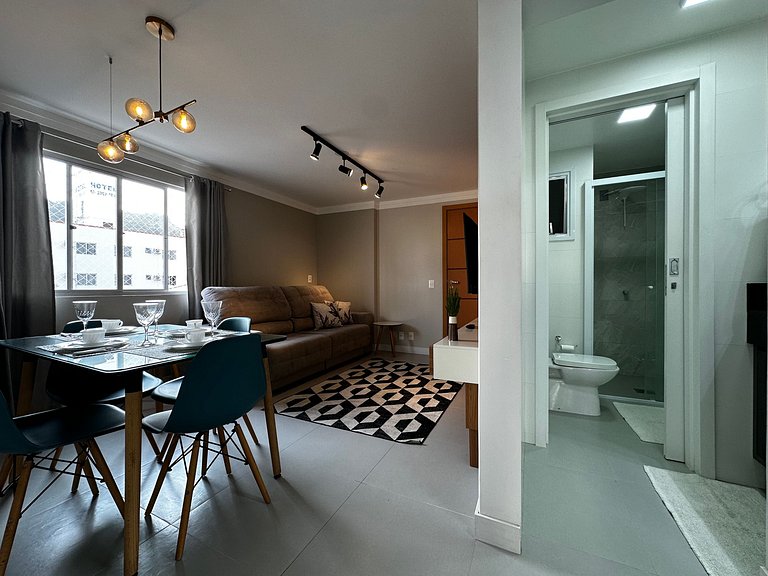 SC01 - 1 Quarto| Centro| Reformado e Completo