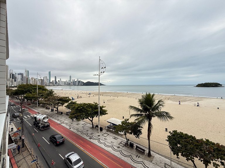 WS01- Pé na Areia com vista fogos de Réveillon